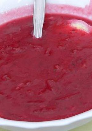 Una foto de Barszcz (sopa de remolacha)