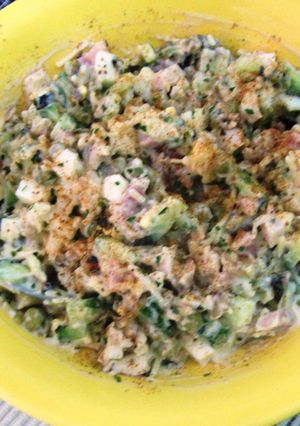Una foto de Ensalada Fantasia de pollo