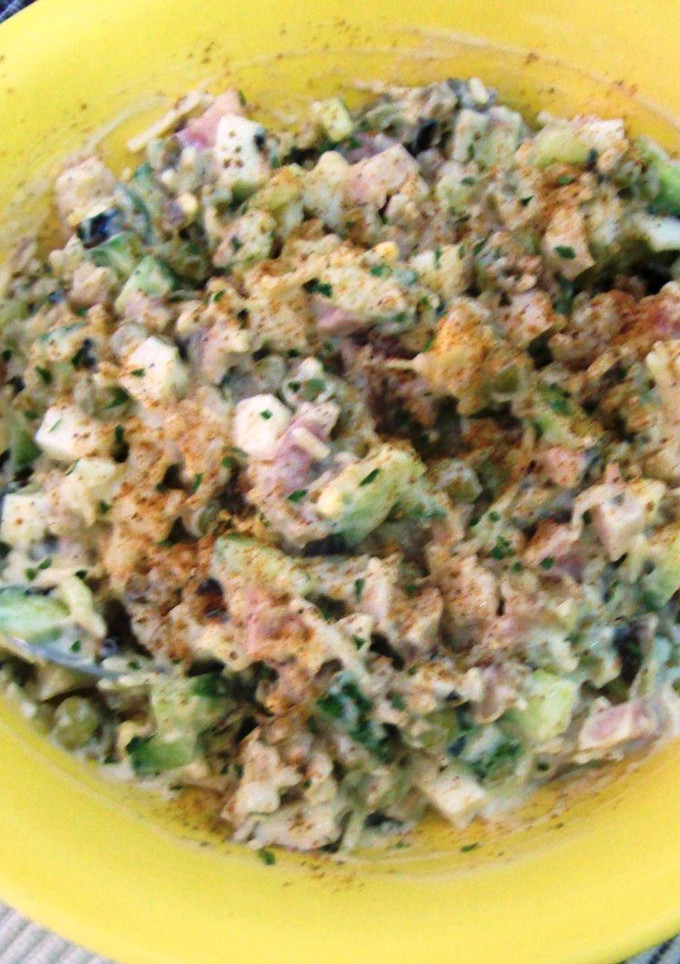 Una foto de Ensalada Fantasia de pollo