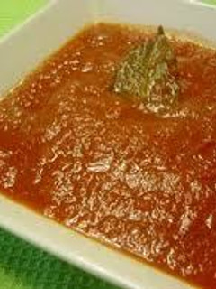 Una foto de Salsa rápida de tomate picante