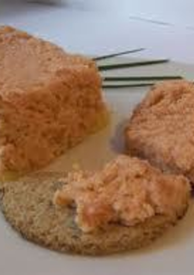 Una foto de Pate de salmón fresco