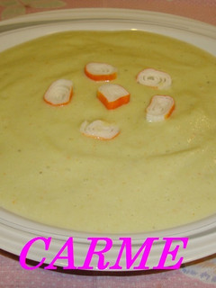 Foto principal de Crema de calabacín con palitos de mar