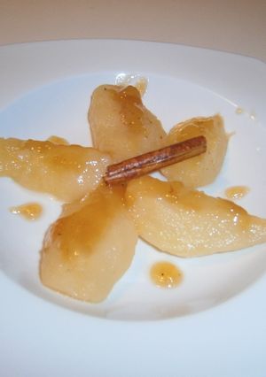 Una foto de Peras con miel y limón