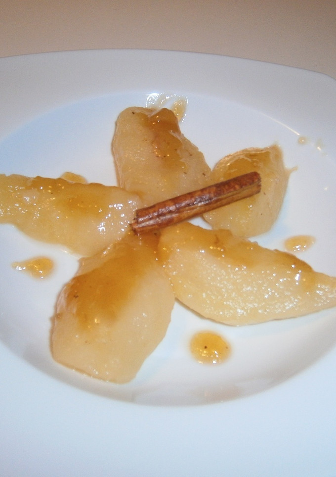 Una foto de Peras con miel y limón
