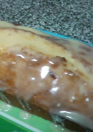 Una foto de Budín de chocolate blanco con corazón de arándanos