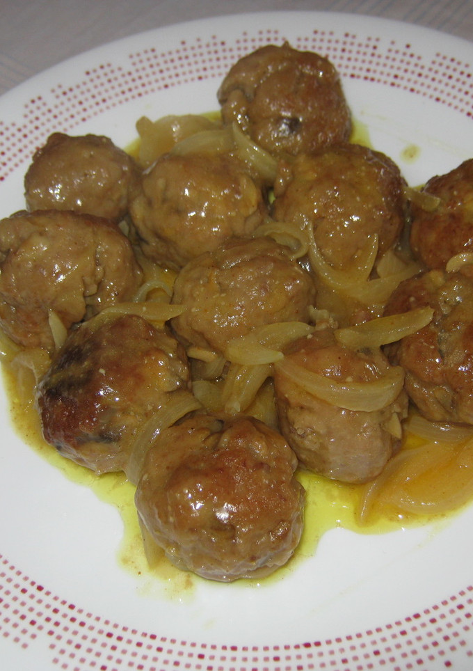 Una foto de Albóndigas con champiñones al curry