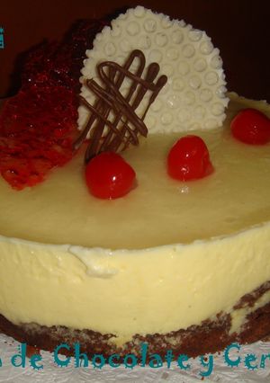 Una foto de Delicia de chocolate y cerezas