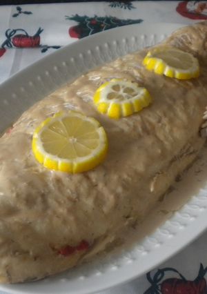 Una foto de Merluza rellena de marisco plato para navidad