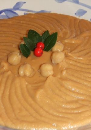 Una foto de Crema de garbanzos y berenjena