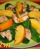 Ensalada de espinacas, salmón y kaki