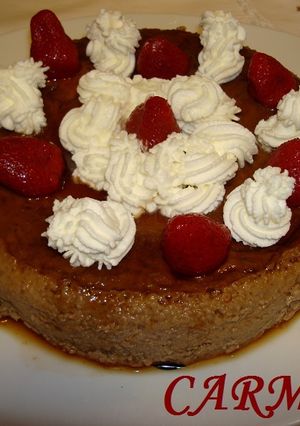 Una foto de Flan de huevo y turrón de café