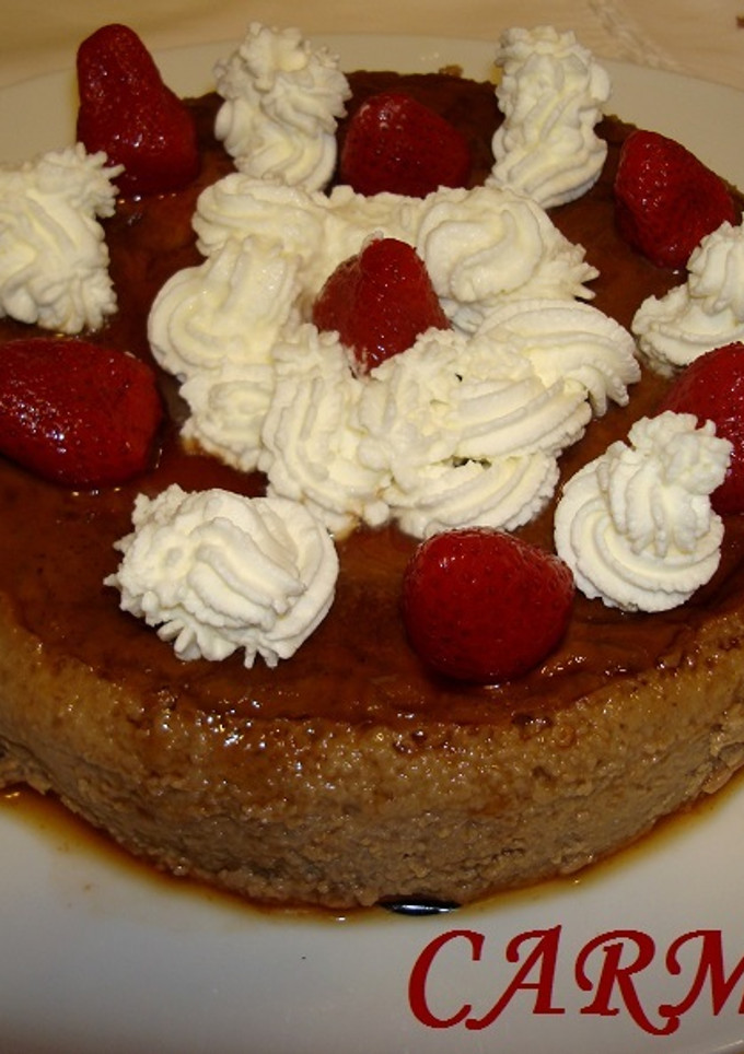 Una foto de Flan de huevo y turrón de café
