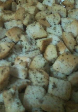 Una foto de Croutons de pan