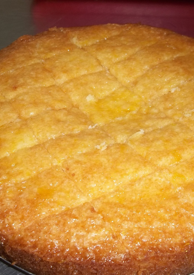 Una foto de Torta de naranja almibarada