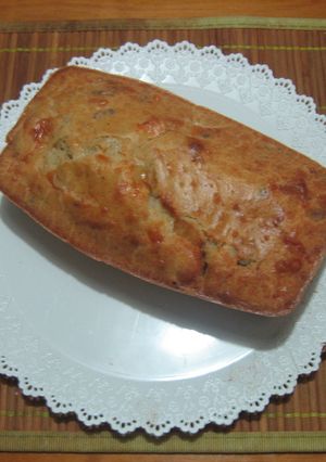 Una foto de Pastel de queso, nueces y pasas