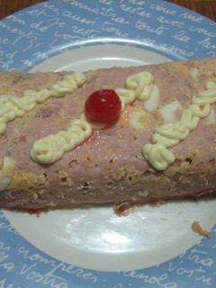 Una foto de Pastel de carne picada de pollo y baicon