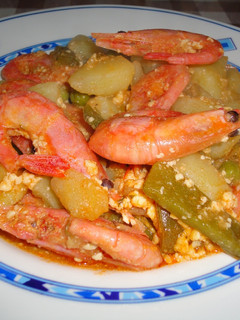 Una foto de Guiso de gambas con patatas