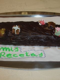 Una foto de Tronco de turrón Navideño
