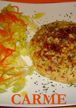 Una foto de Tortilla de puré de patatas y jamón Ibérico