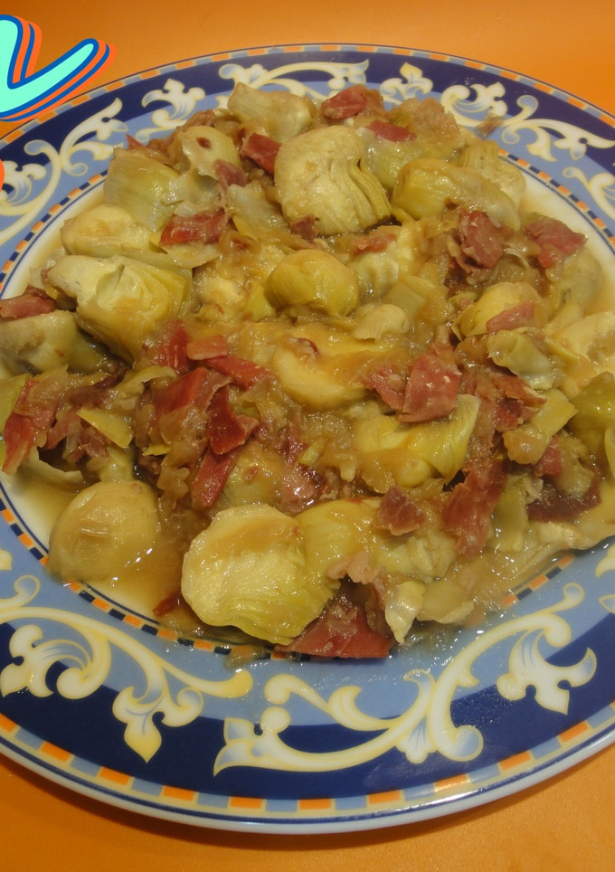 Una foto de Alcachofas rehogadas con jamon
