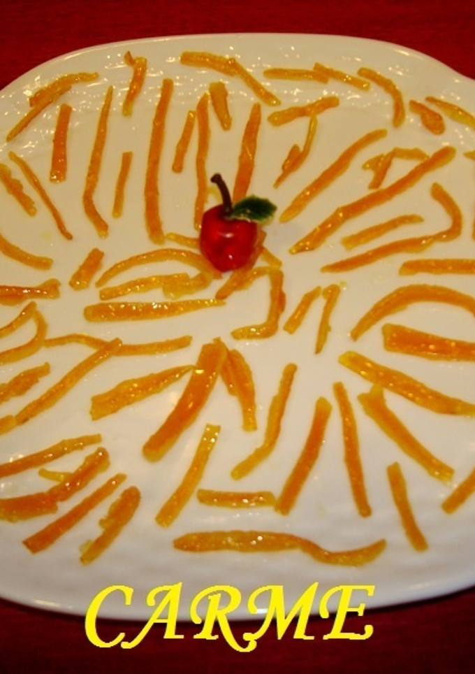 Una foto de Cascaras de naranjas confitadas