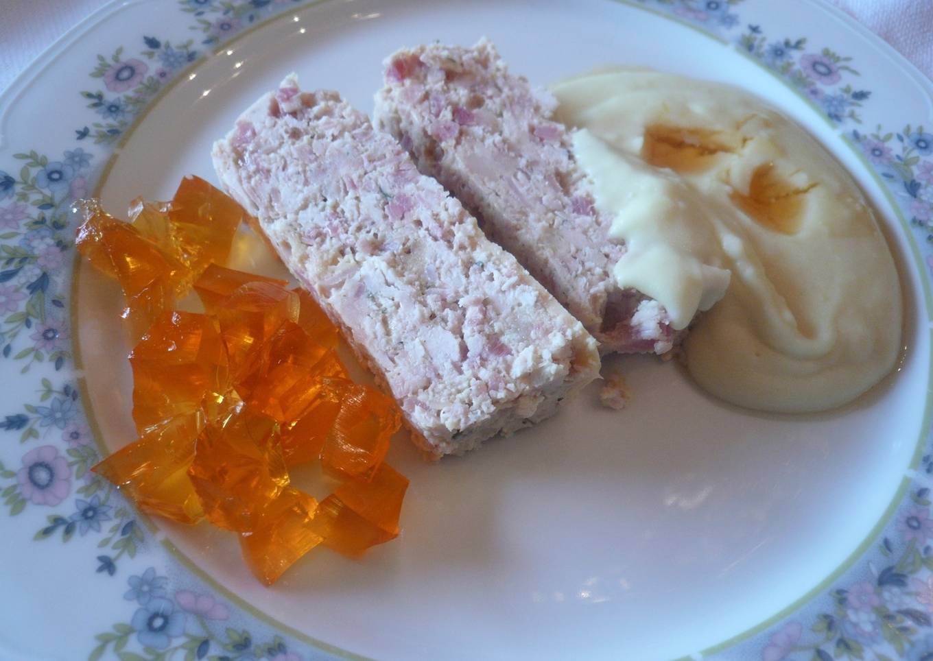 Fiambre de jamón y pollo con gelatina