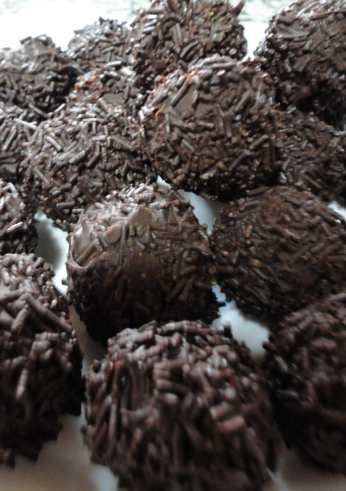 Una foto de Trufas de Oreo, Philadelphia y chocolate