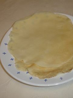 Una foto de Crêpes rellenos de espinacas con jamón