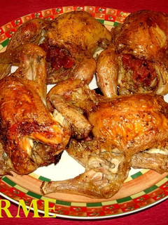 Una foto de Picantones rellenos de jamón y dátiles