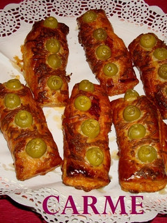 Una foto de Hojaldres de sobrasada y aceitunas