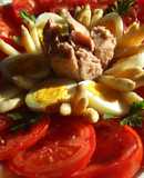 Ensalada alegría con su salsa