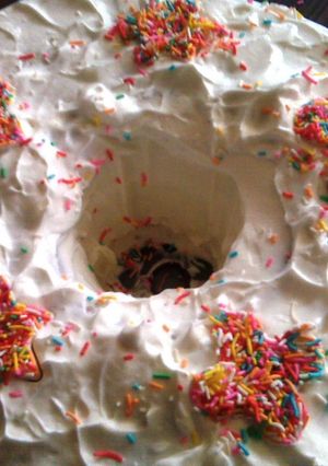 A picture of Tres Leches Cake with Dulce de Leche.