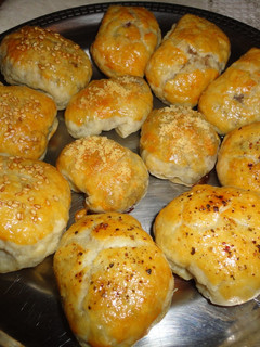 Una foto de Hojaldres rellenos de berenjena y foie