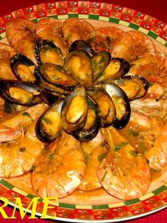 Una foto de Gambas y mejillones a la marinera