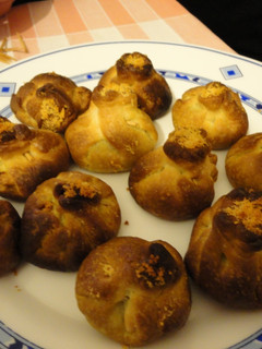Una foto de Saquitos de zamburiñas al pesto