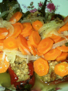 Una foto de Chiles jalapeños rellenos en escabeche