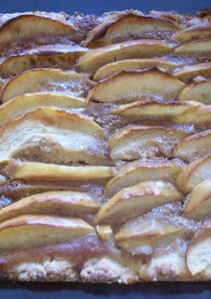 Una foto de Tarta de manzana y almendra suave
