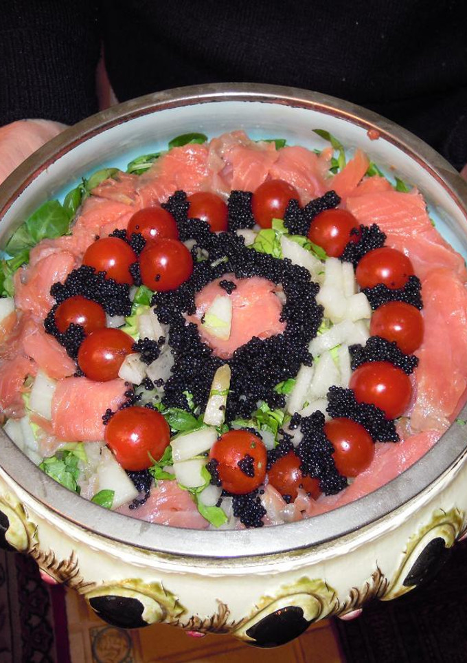 Una foto de Ensalada de salmón