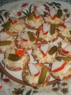 Una foto de Tartaletas de ensaladilla de marisco