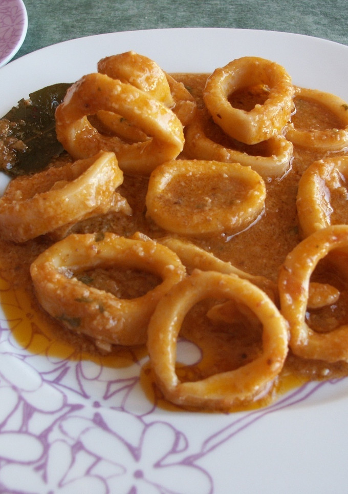 Una foto de Guiso de calamares