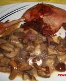 Muslo de pato confitado con setas en su jugo