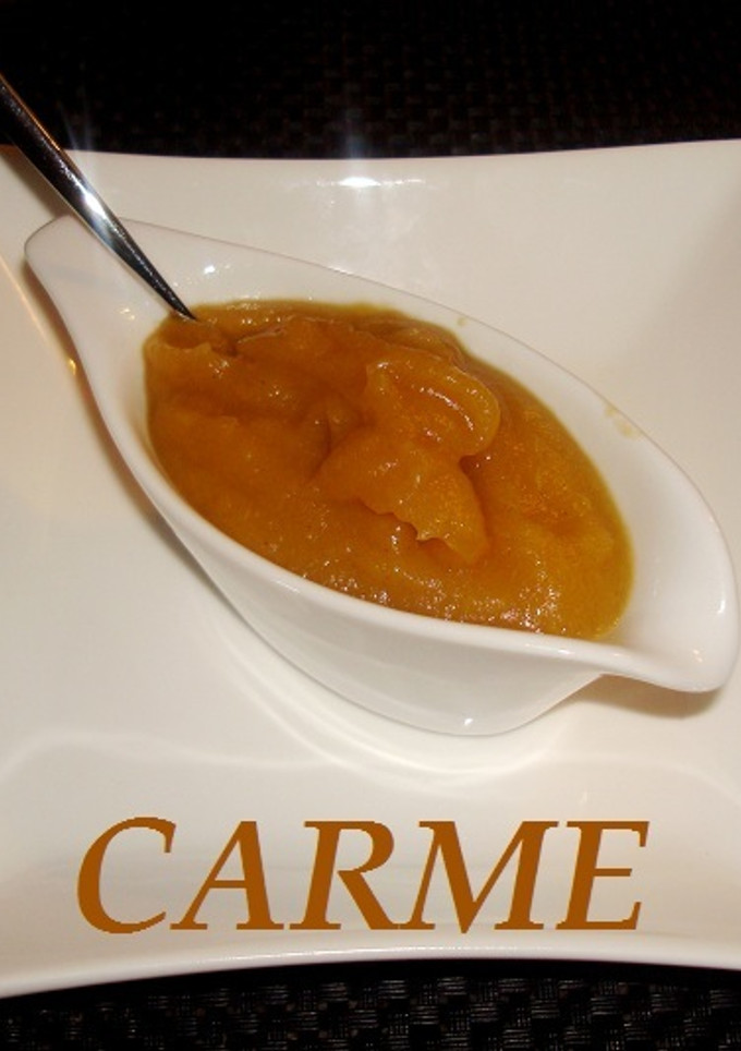 Una foto de Puré de manzana con Pedro Ximénez