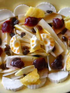 Una foto de Ensalada de endivias con queso fresco y remolacha