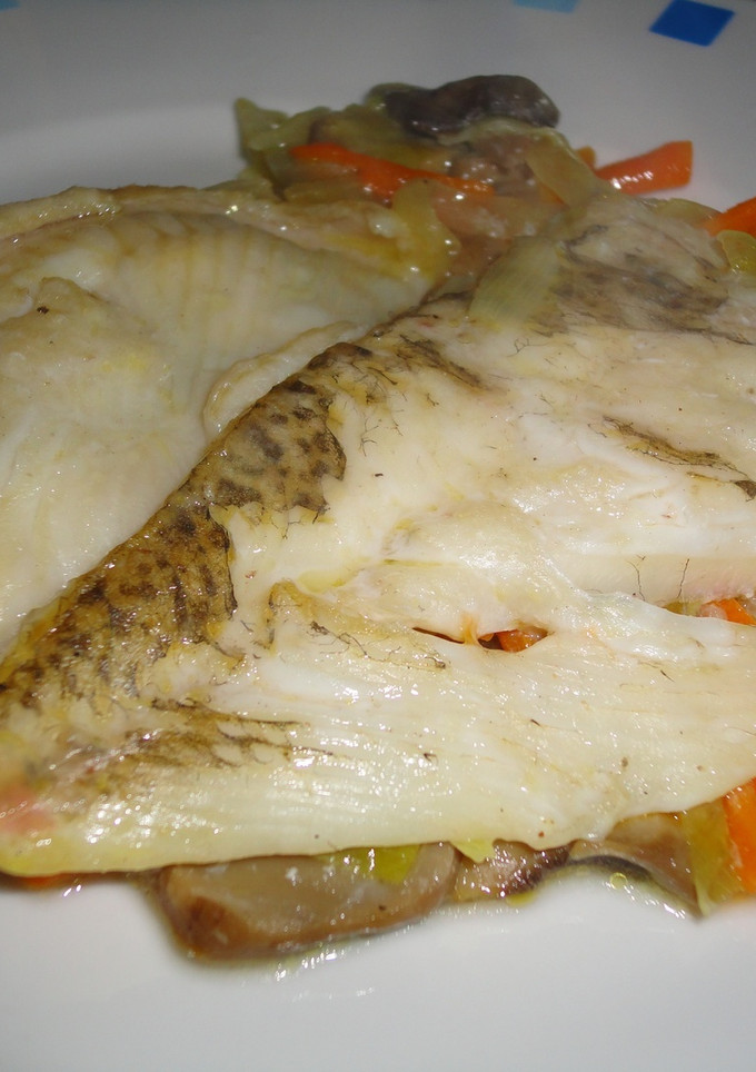 Una foto de Rodaballo en papillote