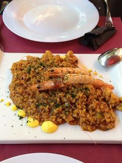 Una foto de Arroz con marisco a mi manera