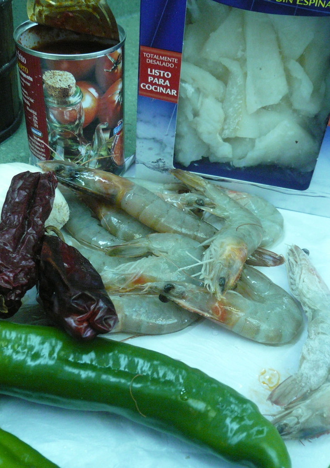 Una foto de Bacalao con langostinos (ajoarriero)