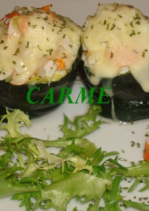 Una foto de Calabacines rellenos de bacalao y palitos de mar