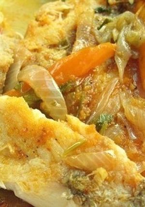 Una foto de Escabeche de cojinoa estilo panameño