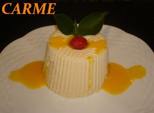 Una foto de Flan light de queso y mandarina