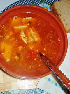 Una foto de Sopa de sardinas de lata
